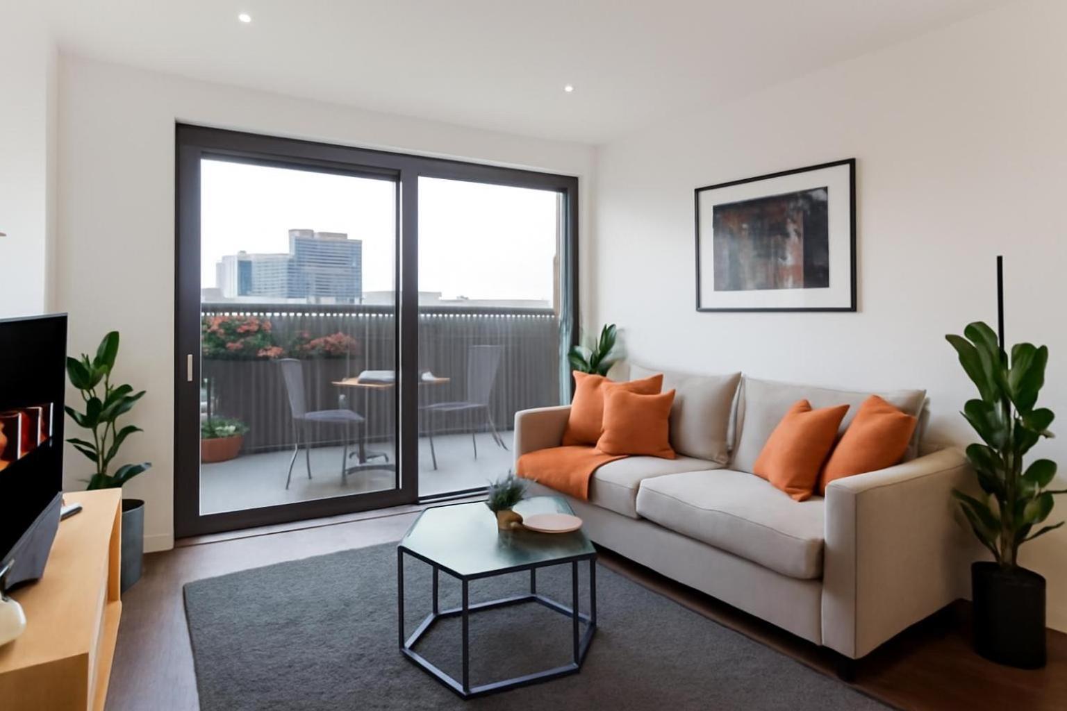Your Cozy Canny Town Haven *